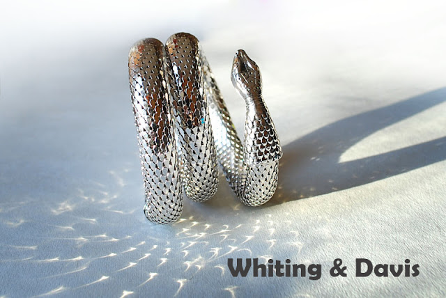 Винтажный металлический браслет в виде змеи от Whiting & Davis